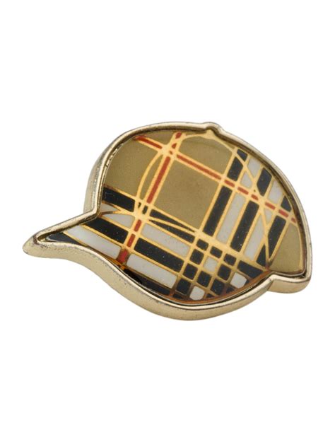 burberry lapel pin